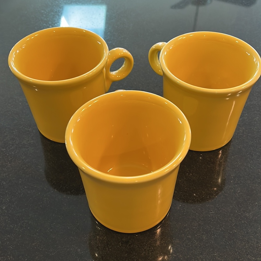 Mug Fiesta Yellow (Intro 1987) by HOMER LAUGHLIN